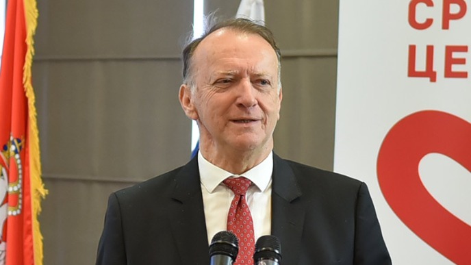 Srbija između Turske i EU